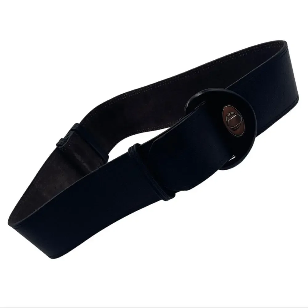 STEVE MADDEN black leather adjustable length belt